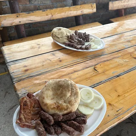 Vikend Kuce I Odmaraliste Julie Etno - Sarajevo Jahorina Tvrdinici