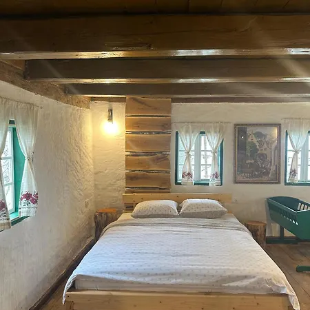 Vikend Kuce I Odmaraliste Julie Etno - Sarajevo Jahorina Tvrdinici