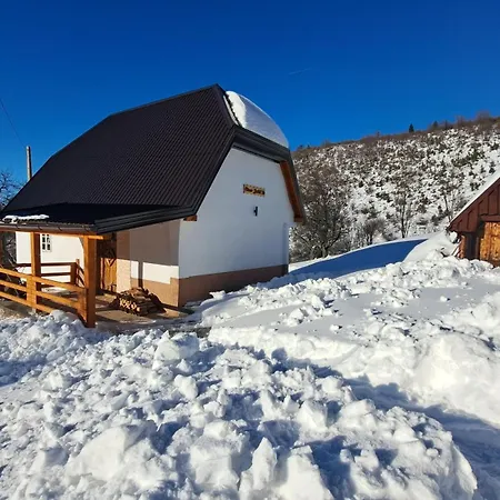 Vikend Kuce I Odmaraliste Julie Etno - Sarajevo Jahorina 别墅 *