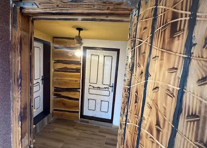 Vikend Kuce I Odmaraliste Julie Etno - Sarajevo Jahorina * Tvrdinici