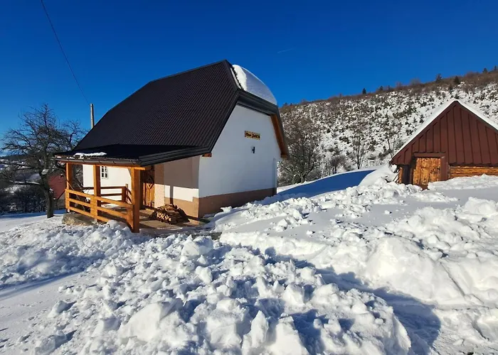 Vikend Kuce I Odmaraliste Julie Etno - Sarajevo Jahorina 别墅 *