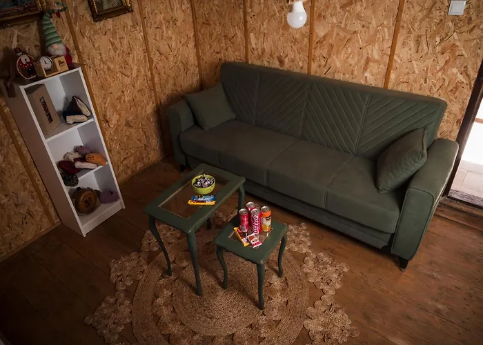 Vikend Kuce I Odmaraliste Julie Etno - Sarajevo Jahorina * Tvrdinici